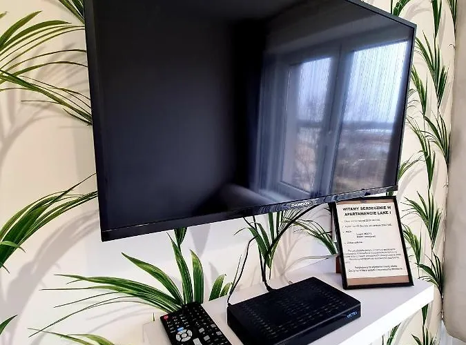 Z Widokiem Na Jezioro Jakuba 公寓 奥斯特罗达